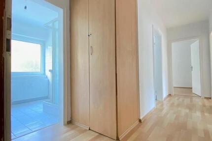 *** WOHNEN wo andere Urlaub machen *** TOP RENOVIERT *** Erdgeschoßwohnung mit Balkon *** 3 zimmer