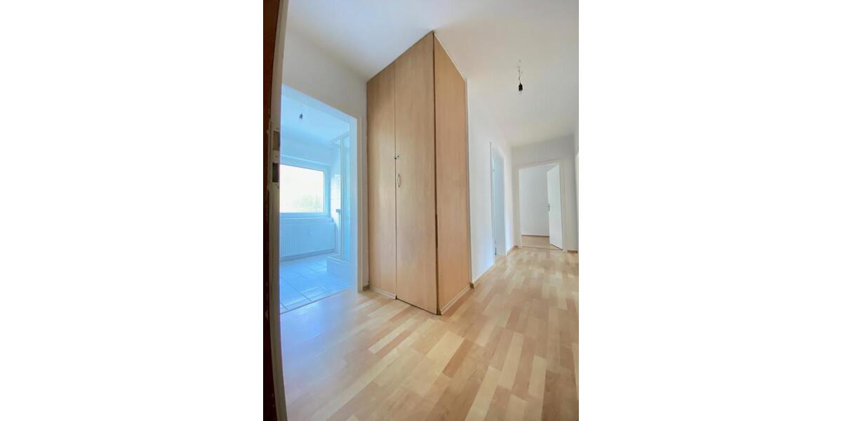 *** WOHNEN wo andere Urlaub machen *** TOP RENOVIERT *** Erdgeschoßwohnung mit Balkon *** 3 zimmer