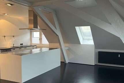 Wohnung zum Mieten in Singen 2.480 € 283.02 m² 5 zimmer