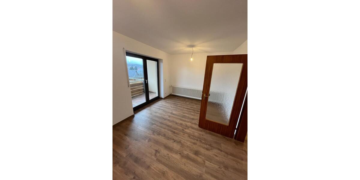 Etagenwohnung Bad Kissingen - 4 Zimmer, 115 m&sup2;, 1.200&euro; | Angebot:25637742