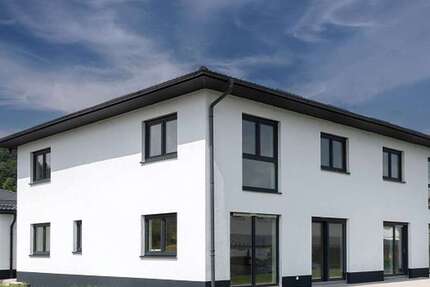 Haus Simbach am Inn - 7 Zimmer, 150 m&sup2;, 2.050&euro; | Angebot:24701906