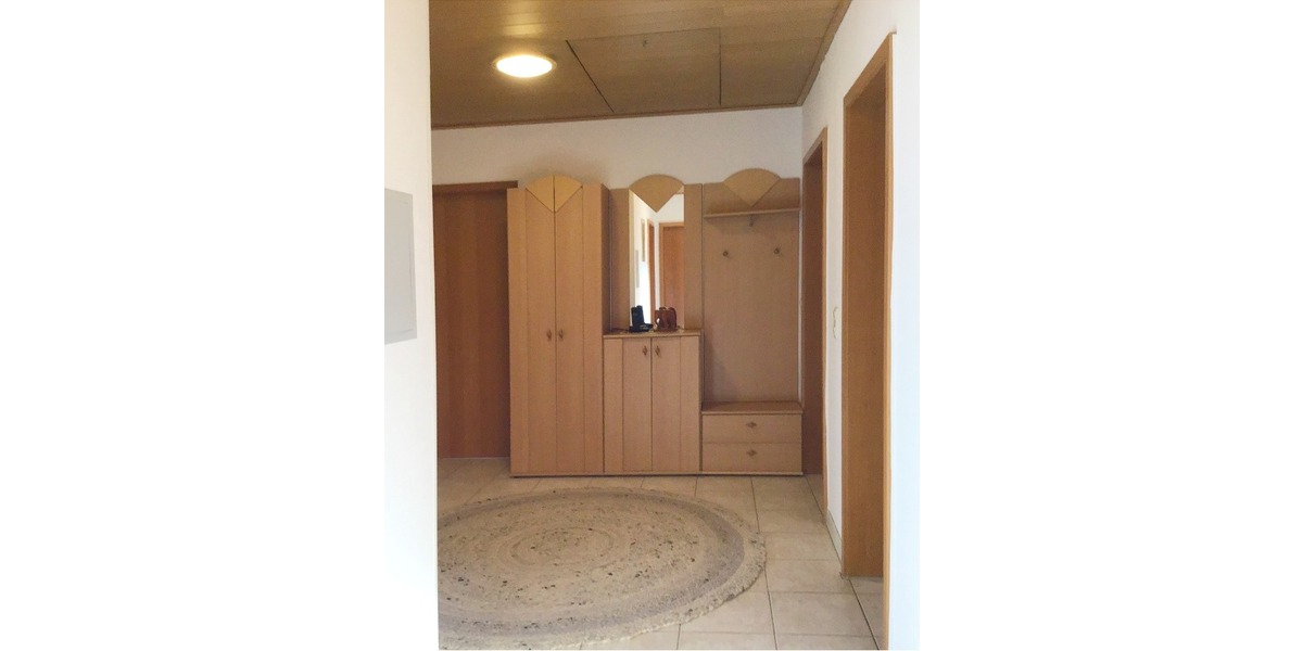 Dachgeschosswohnung in ruhiger Wohnlage - Dachgeschoßwohnung Ebensfeld | Angebot:26557987