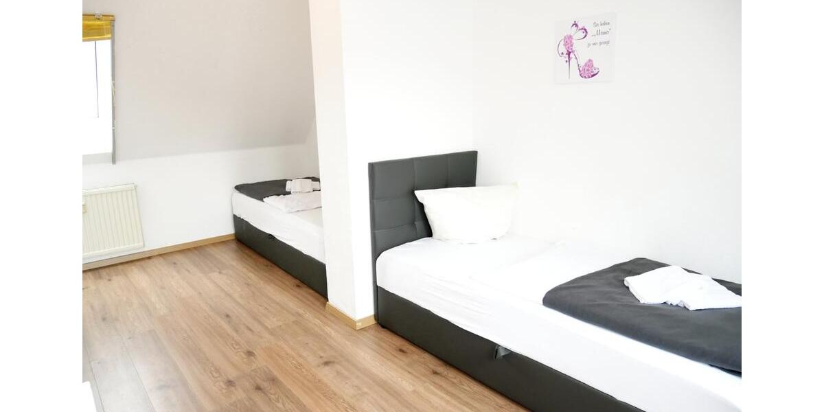 Wohnen auf Zeit Schwandorf - 3 Zimmer, 110 m&sup2;, 130&euro; | Angebot:18427588