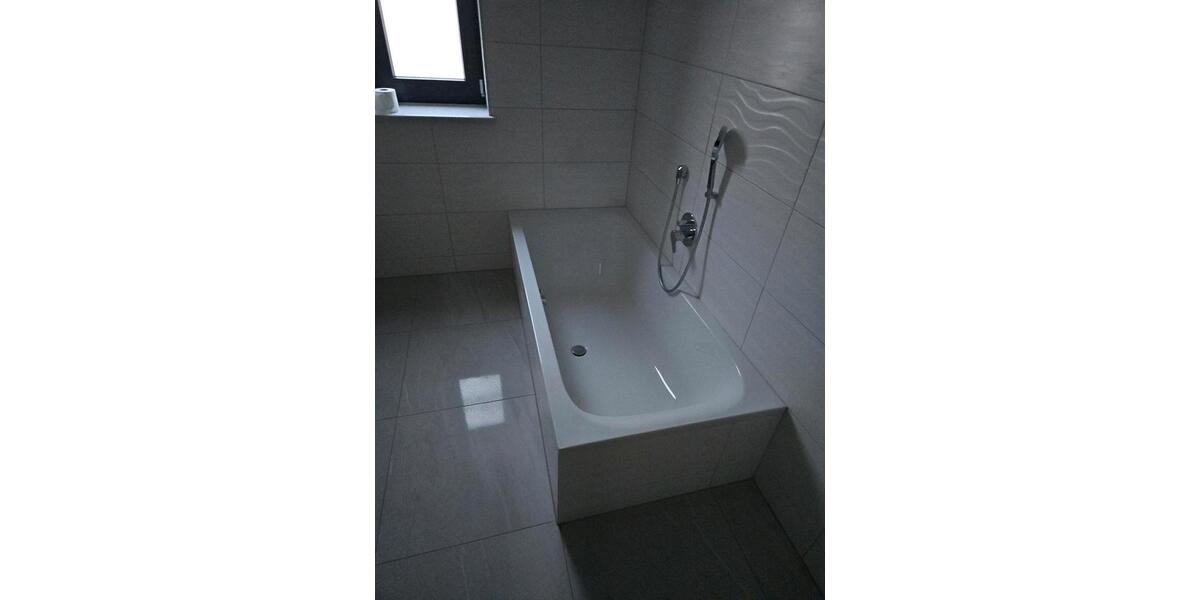 Erdgeschoßwohnung Wallerstein - 4.5 Zimmer, 120 m&sup2;, 1.450&euro; | Angebot:24818502