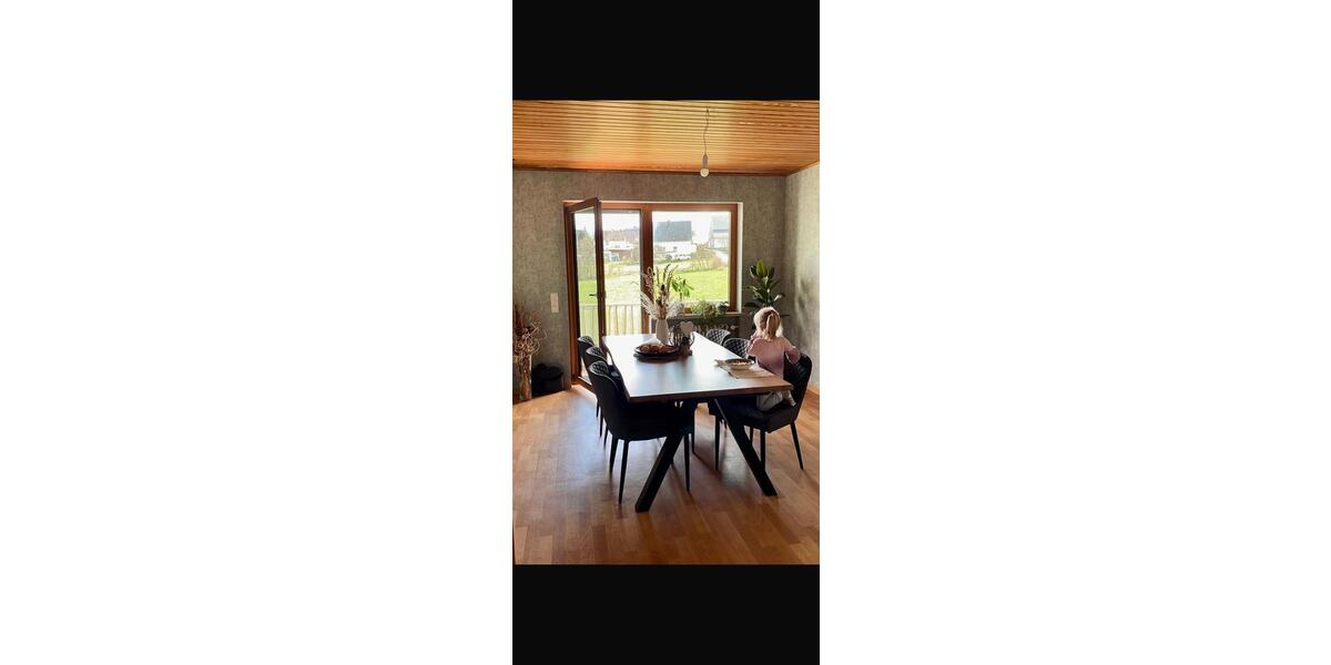 Etagenwohnung Kirchberg (Hunsrück) - 5 Zimmer, 100 m&sup2;, 800&euro; | Angebot:26550711
