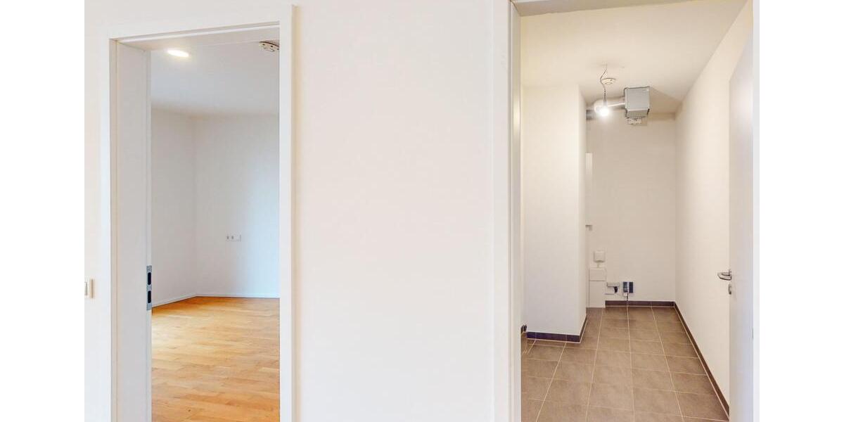 Etagenwohnung Stuttgart - 2 Zimmer, 95 m&sup2;, 1.570&euro; | Angebot:26177018