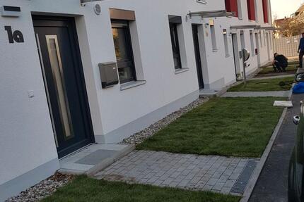 Haus Nürnberg Holzheim - 5 Zimmer, 120 m&sup2;, 1.750&euro; | Angebot:26252328