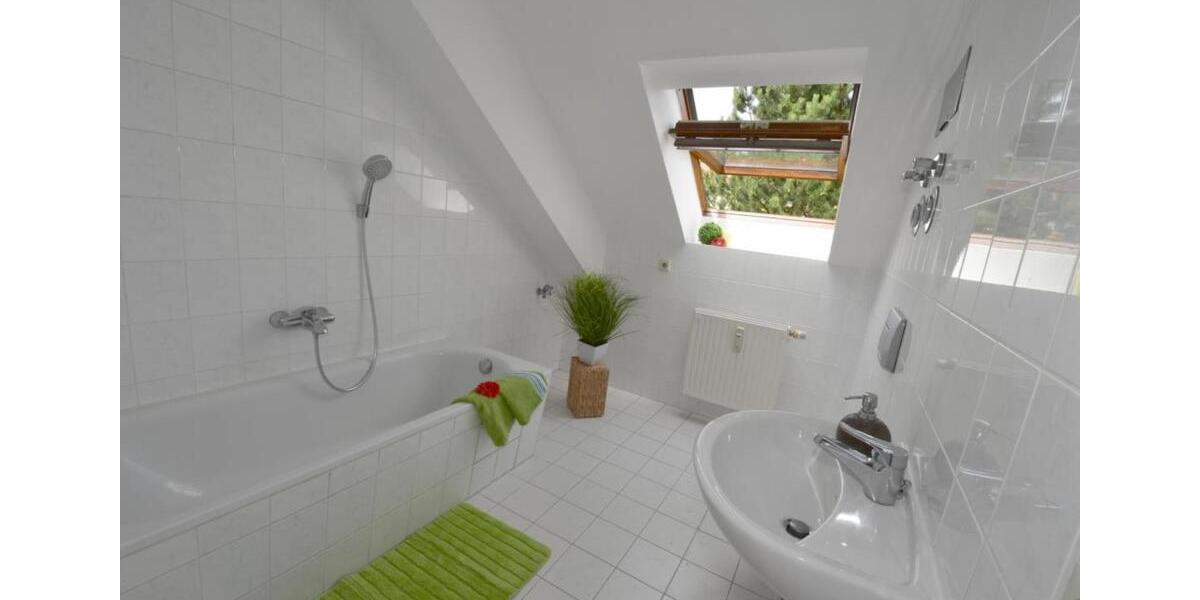 Dachgeschoßwohnung Hohenstein-Ernstthal Ernstthal - 4.5 Zimmer, 109 m&sup2;, 615&euro; | Angebot:18313534