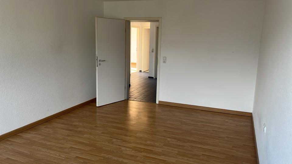 Etagenwohnung Hilchenbach - 3 Zimmer, 117 m&sup2;, 984&euro; | Angebot:26364787