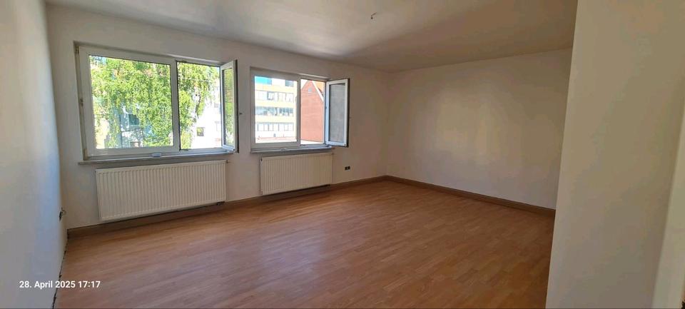 Etagenwohnung Buckenhof - 3 Zimmer, 80 m&sup2;, 1.100&euro; | Angebot:26697480