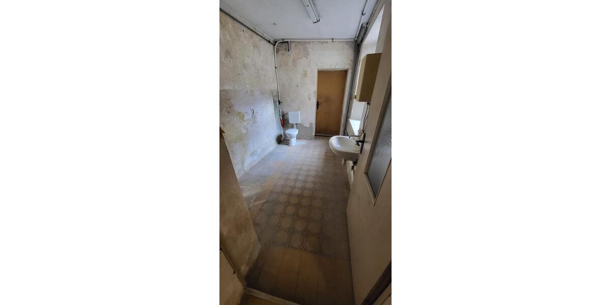 Etagenwohnung Großenhain - 3 Zimmer, 65 m&sup2;, 200&euro; | Angebot:19840973