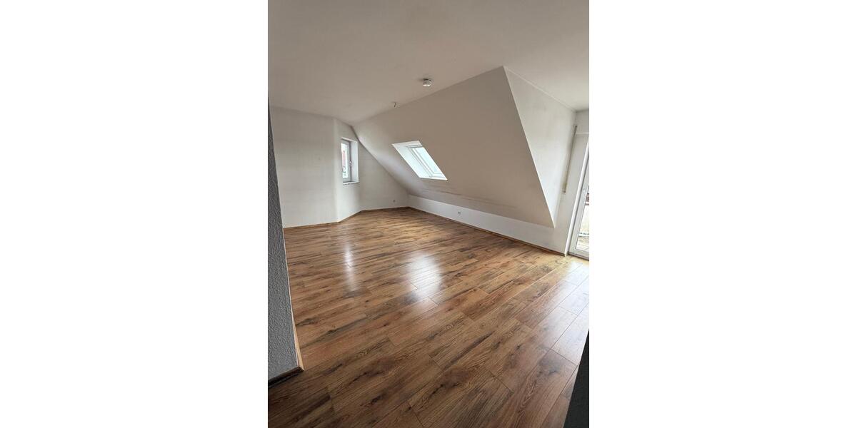 Dachgeschoßwohnung Unna Hemmerde - 2 Zimmer, 80 m&sup2;, 640&euro; | Angebot:24752670