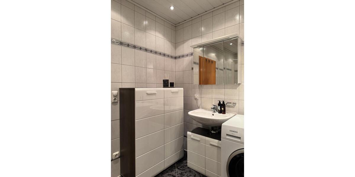 Dachgeschoßwohnung Niederschönenfeld - 3 Zimmer, 110 m&sup2;, 1.150&euro; | Angebot:26613621