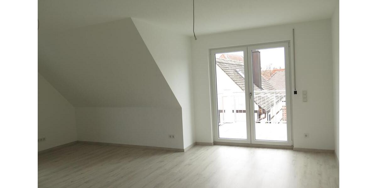 3,5-Zimmer im Zentrum: EBK, Balkon, Badewanne, Dusche, Ankleide 3 zimmer