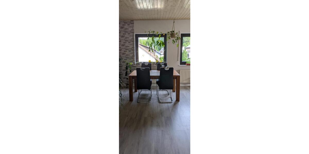 Dachgeschoßwohnung Betzdorf - 3 Zimmer, 90 m&sup2;, 700&euro; | Angebot:26600170