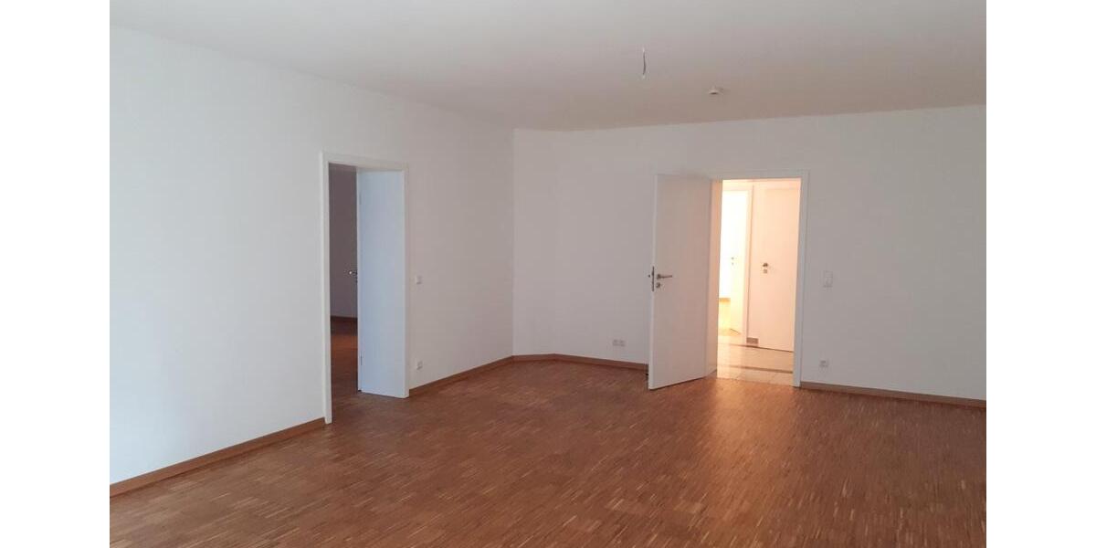 Etagenwohnung Halle (Saale) - 4 Zimmer, 152 m&sup2;, 1.520&euro; | Angebot:26644843