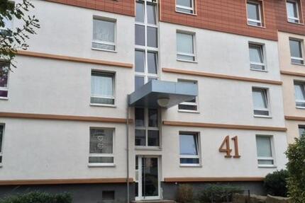 Familienfreundliche Wohnung mit Balkon