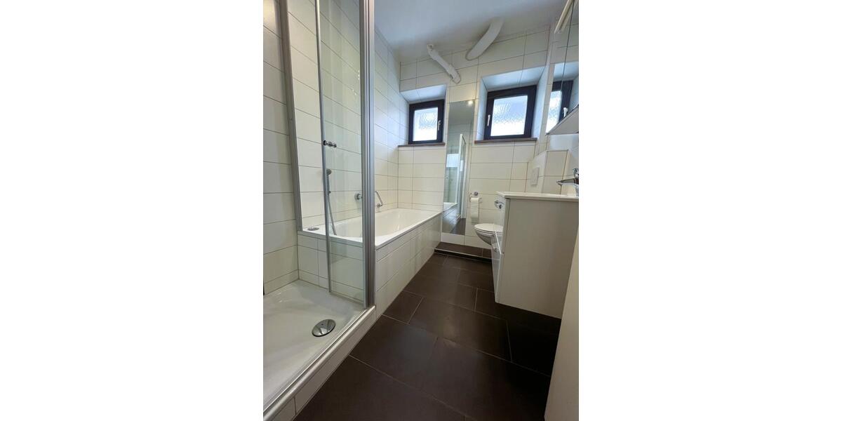 Etagenwohnung Straubing - 3 Zimmer, 81 m&sup2;, 795&euro; | Angebot:26688957