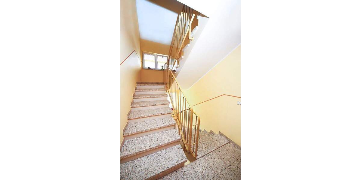 Etagenwohnung Helbra - 3 Zimmer, 73 m&sup2;, 379&euro; | Angebot:25916914