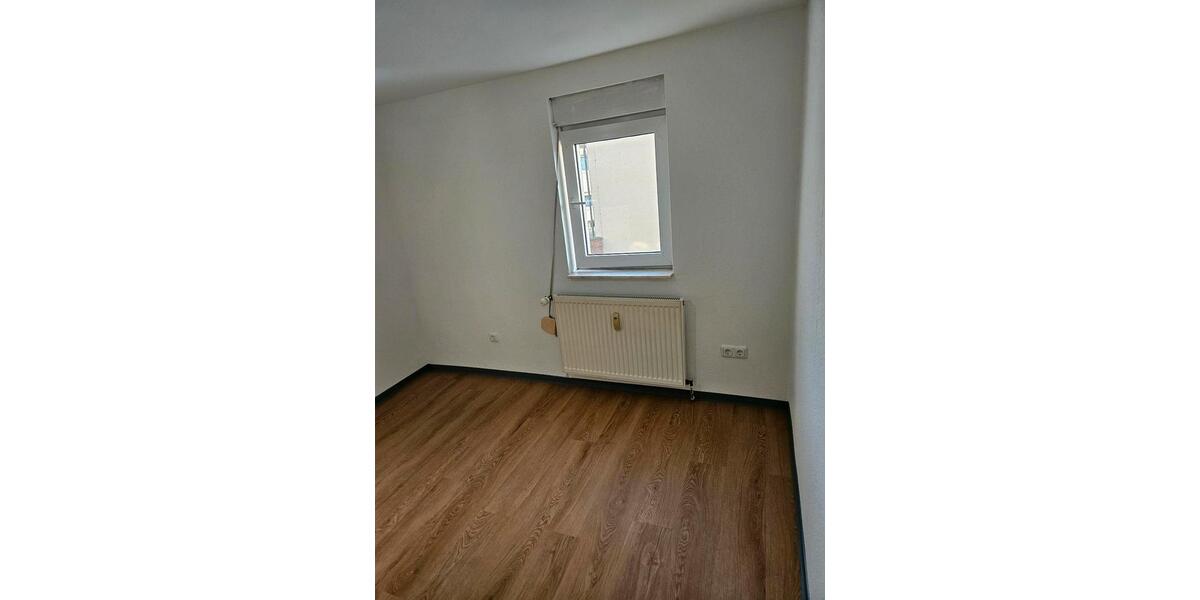 Frisch Renoviertes 4ZKBHaus und Parkplatz in 61184 Karben 4 zimmer