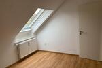 Dachgeschoßwohnung Fulda Aschenberg - 4 Zimmer, 100 m&sup2;, 950&euro; | Angebot:25173710