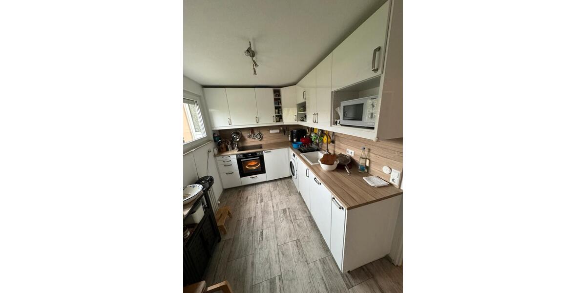 Etagenwohnung Ehningen - 4 Zimmer, 90 m&sup2;, 1.900&euro; | Angebot:25302870