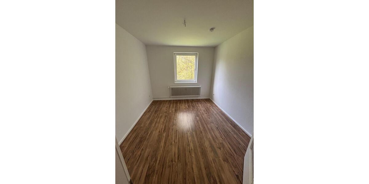 Etagenwohnung Wilhelmshaven Altengroden - 4 Zimmer, 80 m&sup2;, 600&euro; | Angebot:26518165