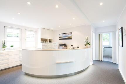 Praxisräume Friseursalon Physiotherapie Apotheke etc. zimmer