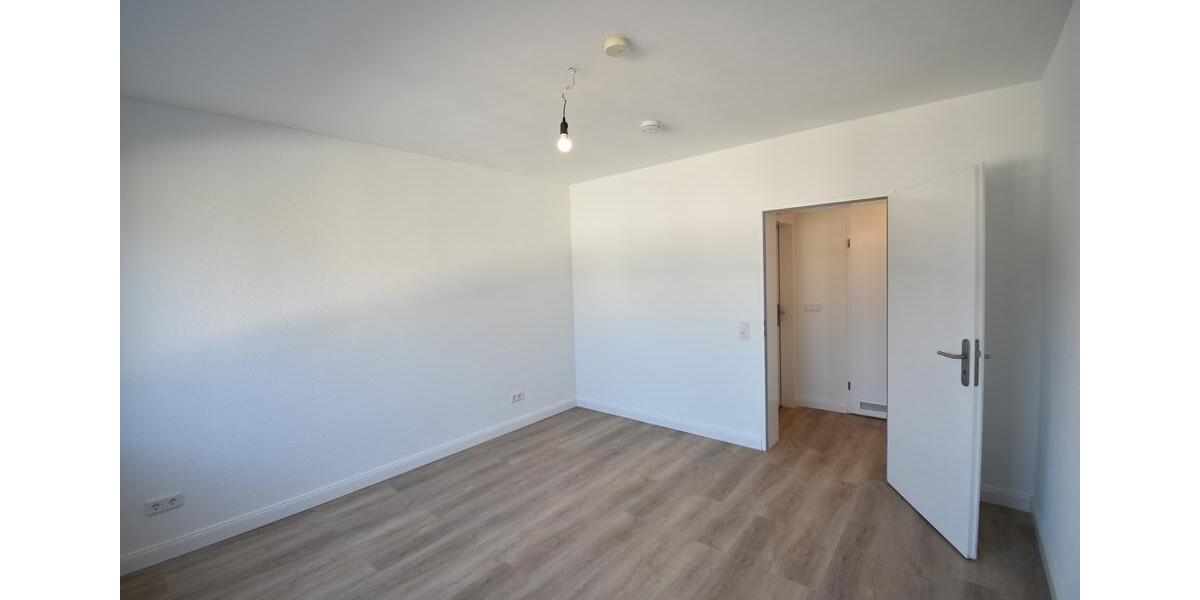 Etagenwohnung Duisburg Walsum - 3 Zimmer, 81 m&sup2;, 795&euro; | Angebot:25870126
