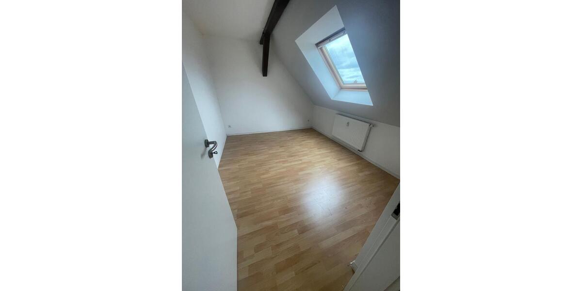 Erdgeschoßwohnung Zeitz - 2 Zimmer, 40 m&sup2;, 225&euro; | Angebot:24570321