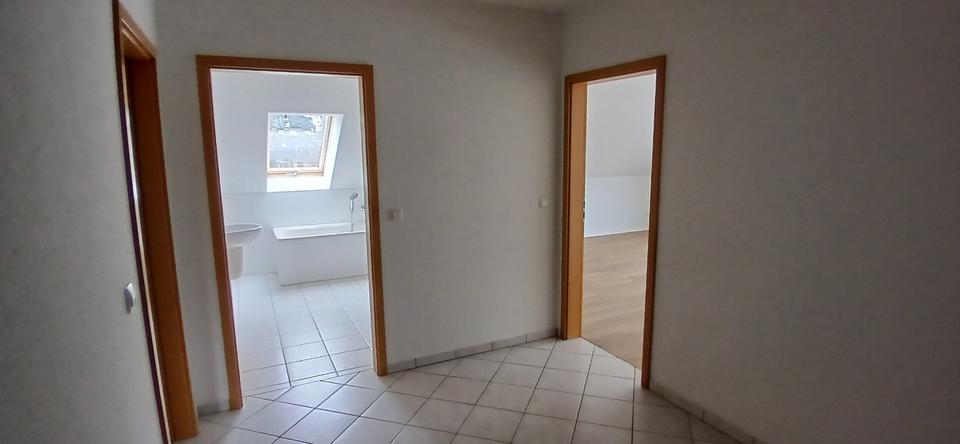 Dachgeschoßwohnung Fürstenwalde (Spree) - 3 Zimmer, 70 m&sup2;, 770&euro; | Angebot:26003511