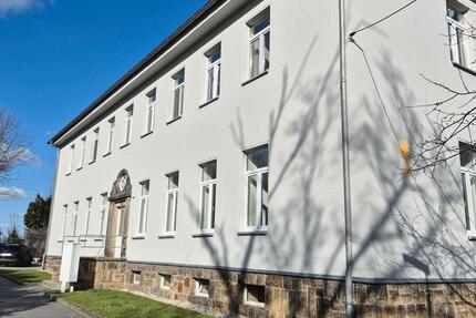 Wohnung Arnsdorf - 1 Zimmer, 32 m&sup2;, 260&euro; | Angebot:25989860