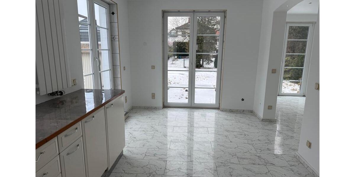 Einfamilienhaus Berlin Reinickendorf - 3 Zimmer, 150 m&sup2;, 2.800&euro; | Angebot:25178278