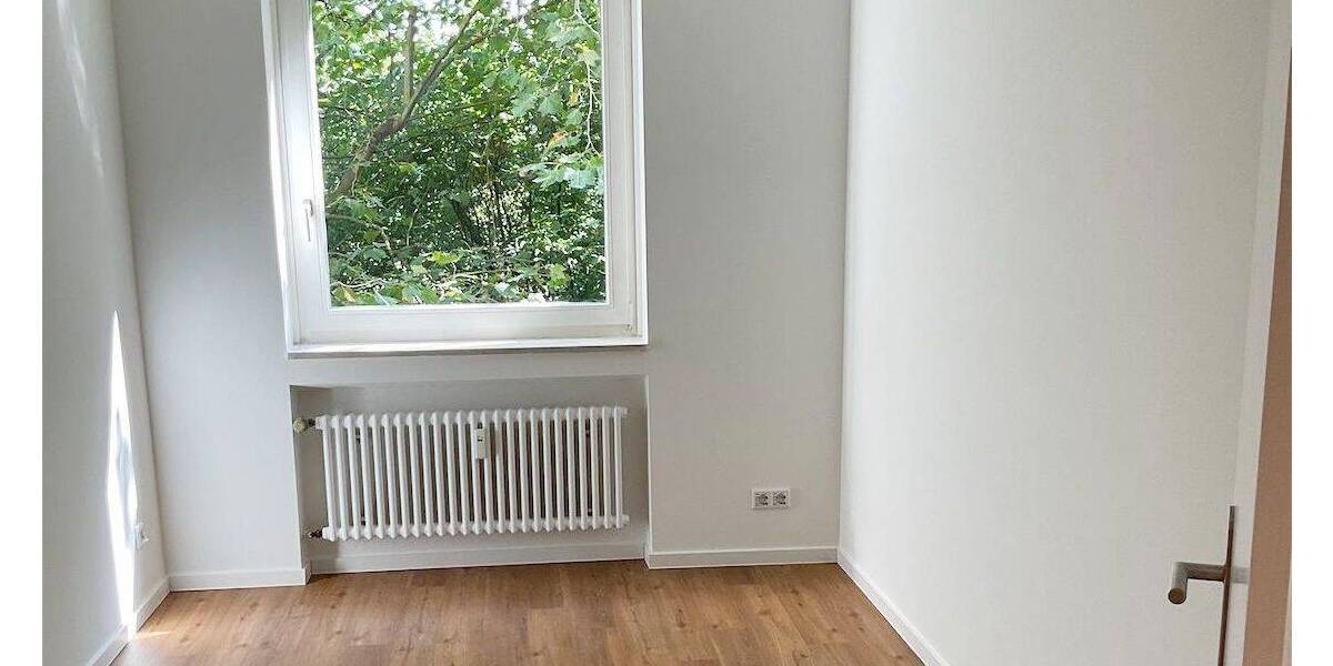 Etagenwohnung Köln Bayenthal - 3 Zimmer, 97 m&sup2;, 1.650&euro; | Angebot:26751060