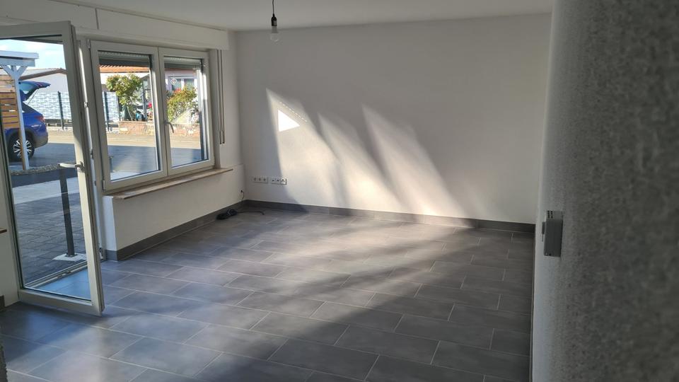 Erdgeschoßwohnung Trossingen - 4.5 Zimmer, 100 m&sup2;, 1.090&euro; | Angebot:24641629