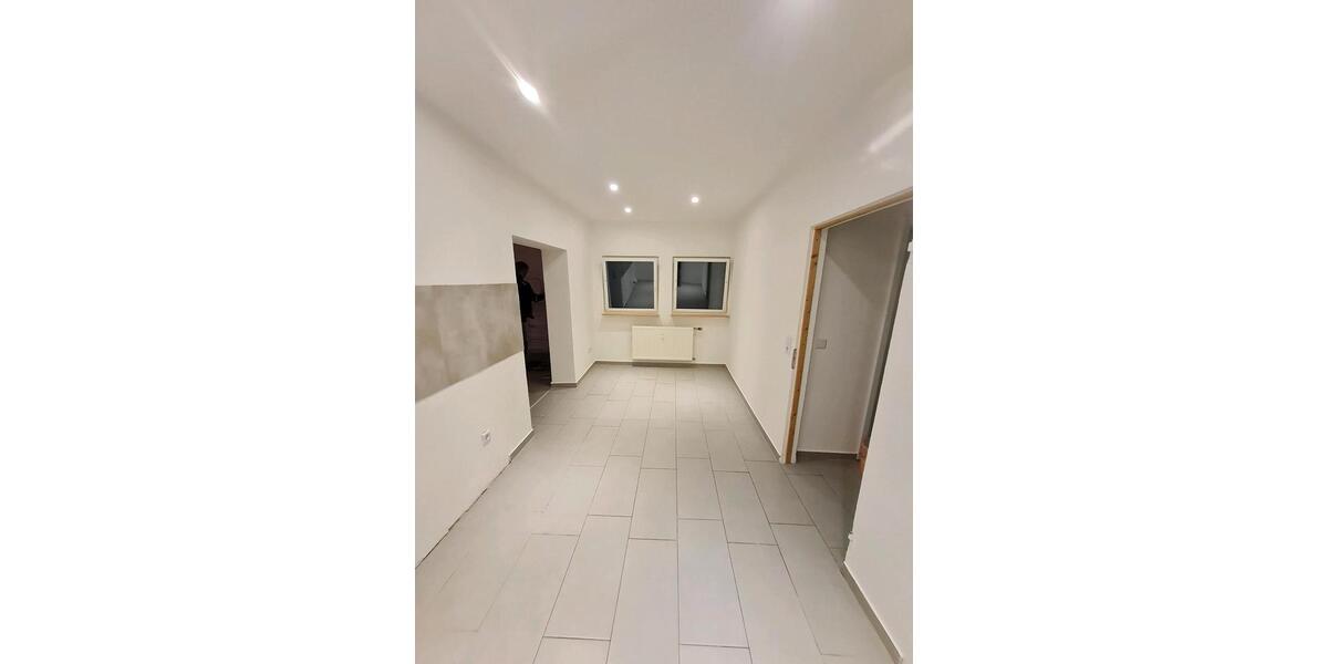 Erdgeschoßwohnung Wissen - 5 Zimmer, 140 m&sup2;, 850&euro; | Angebot:26602591