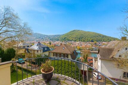 Großzügige 4-Zimmer-Wohnung mit Blick auf Schloss und Neckar – umfassend saniert 4 zimmer