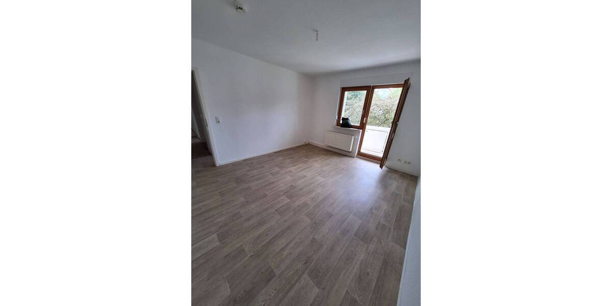 Etagenwohnung Eisenach - 2 Zimmer, 51 m&sup2;, 399&euro; | Angebot:26844110
