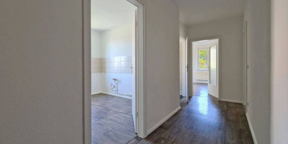 Etagenwohnung Freiberg Freiberg Ost - 3 Zimmer, 65 m&sup2;, 350&euro; | Angebot:26753252