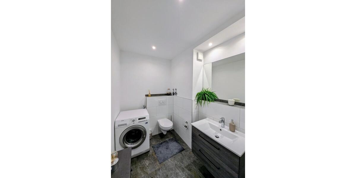 Dachgeschoßwohnung Elmshorn - 3 Zimmer, 74 m&sup2;, 900&euro; | Angebot:26635390