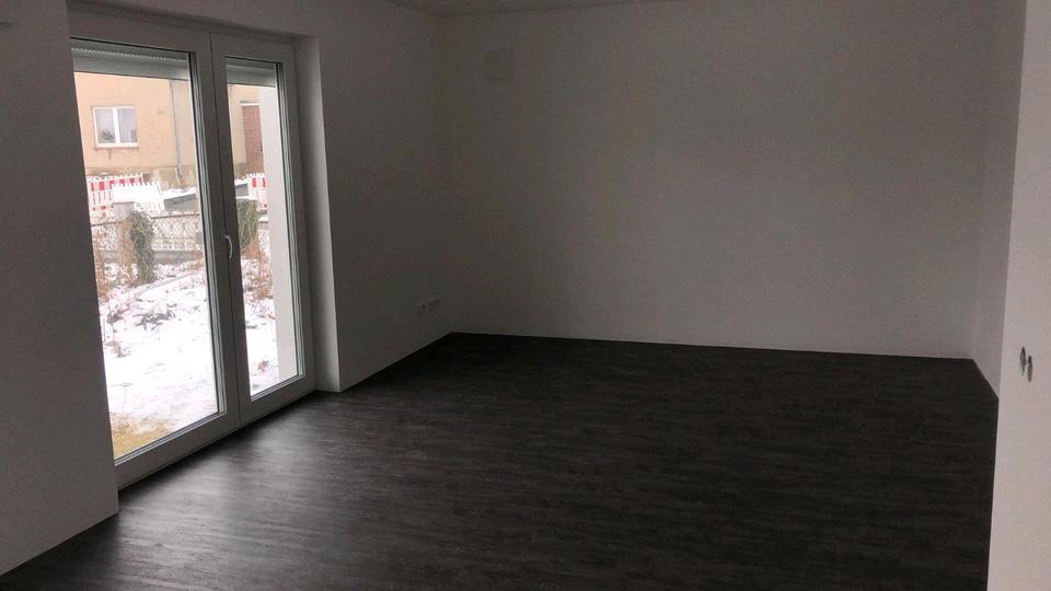 Erdgeschoßwohnung Bünde - 3 Zimmer, 80 m&sup2;, 960&euro; | Angebot:25055026