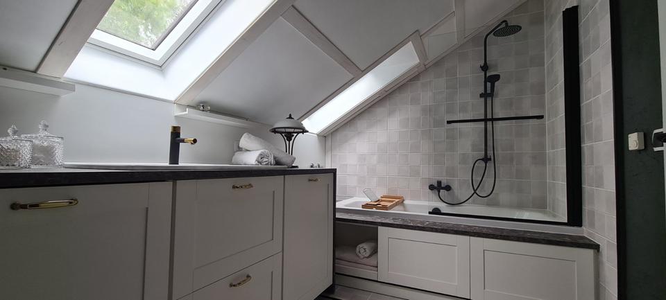 Dachgeschoßwohnung Grünsfeld - 2.5 Zimmer, 106 m&sup2;, 900&euro; | Angebot:25809966