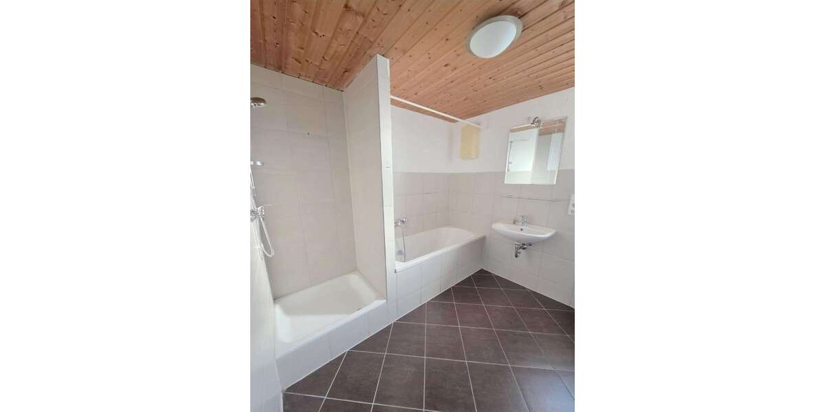 Etagenwohnung Pforzheim Nordstadt - 2 Zimmer, 68 m&sup2;, 730&euro; | Angebot:26759262