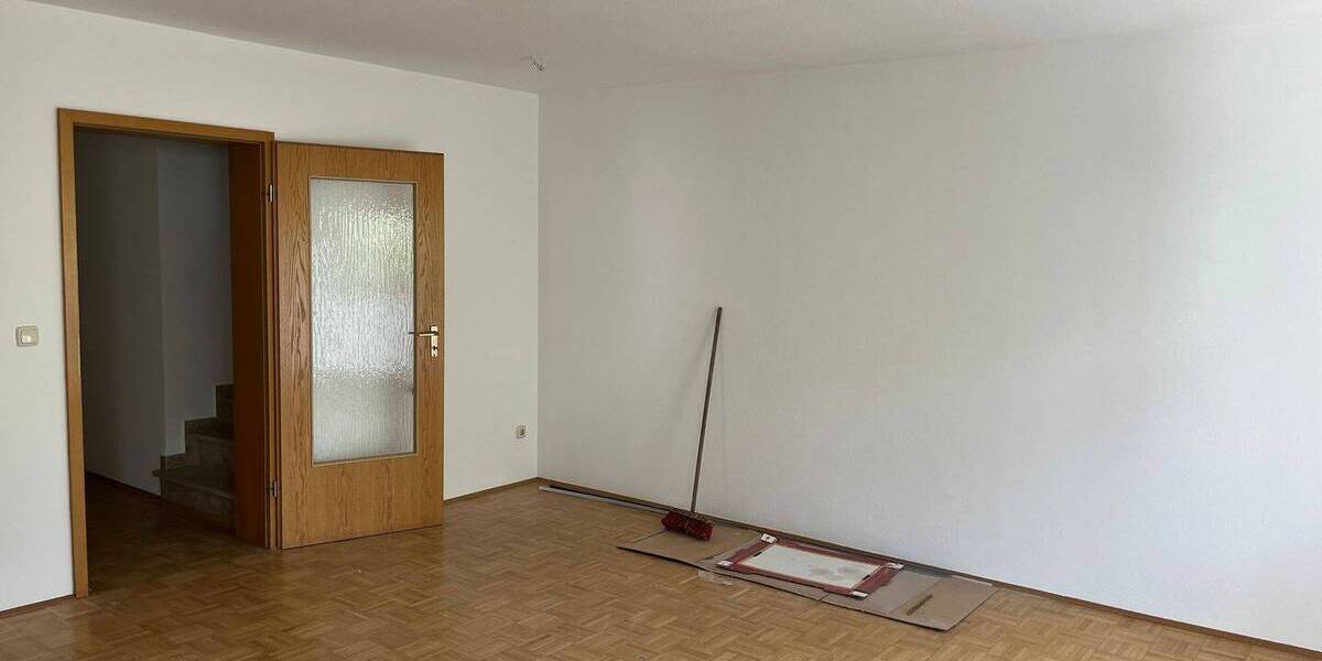 Mehrfamilienhaus, Wohnhaus Donauwörth - 6 Zimmer, 200 m&sup2;, 1.550&euro; | Angebot:25695991