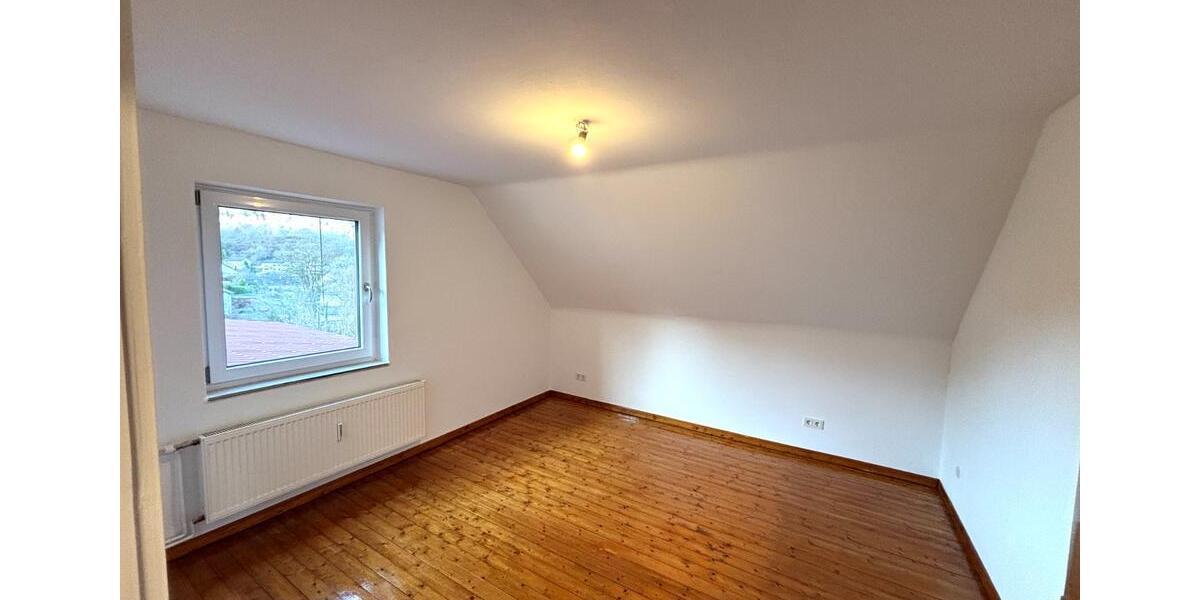 Dachgeschoßwohnung Daun - 2 Zimmer, 53 m&sup2;, 450&euro; | Angebot:24555525