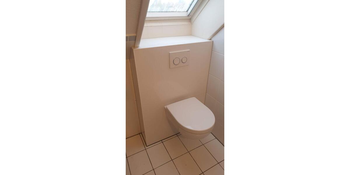 Dachgeschoßwohnung Freiburg (Elbe) - 2 Zimmer, 84 m&sup2;, 650&euro; | Angebot:26644693