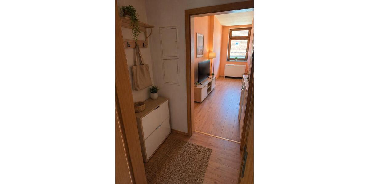 Etagenwohnung Plauen - 1 Zimmer, 18 m&sup2;, 200&euro; | Angebot:26288748