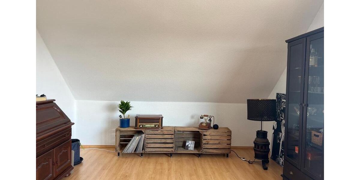 Dachgeschoßwohnung Bornheim - 2.5 Zimmer, 90 m&sup2;, 855&euro; | Angebot:26515567