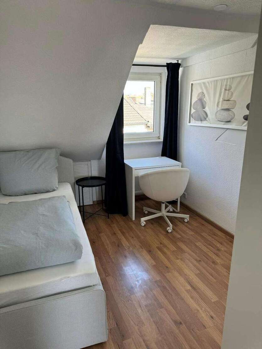 WG-Zimmer in Düsseldorf 699 € 15 m² zimmer