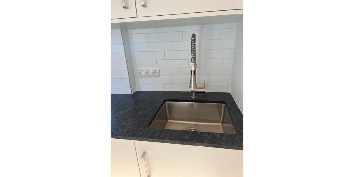 Dachgeschoßwohnung Tegernheim - 2 Zimmer, 50 m&sup2;, 995&euro; | Angebot:26251062